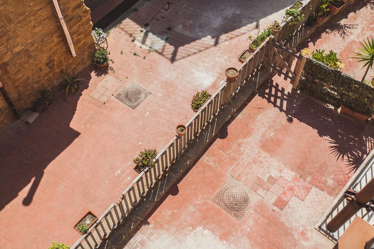 B&B Alla Cattedrale Agrigento Luaran gambar